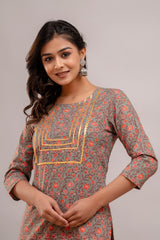 Floral Printed Round Neck Gota Patti Pure Cotton Straight Kurta