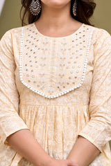 Cream-coloured regular peplum top