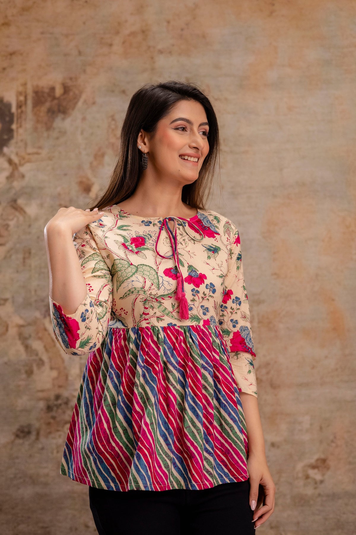 Floral Print Tie-Up Neck Peplum Top